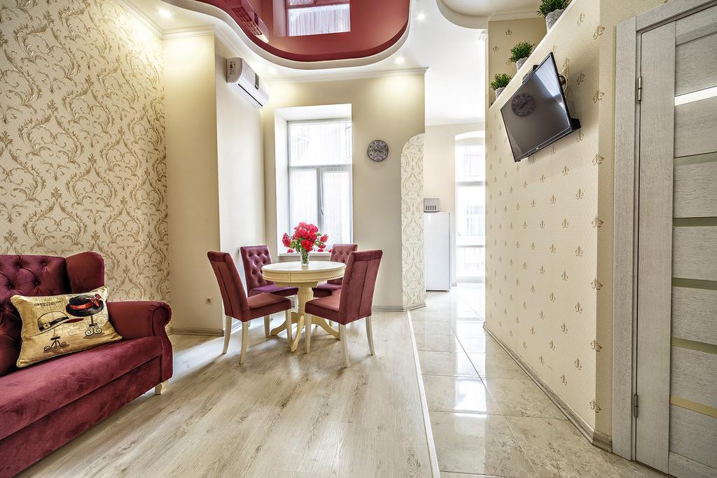American Apartment 利沃夫 外观 照片